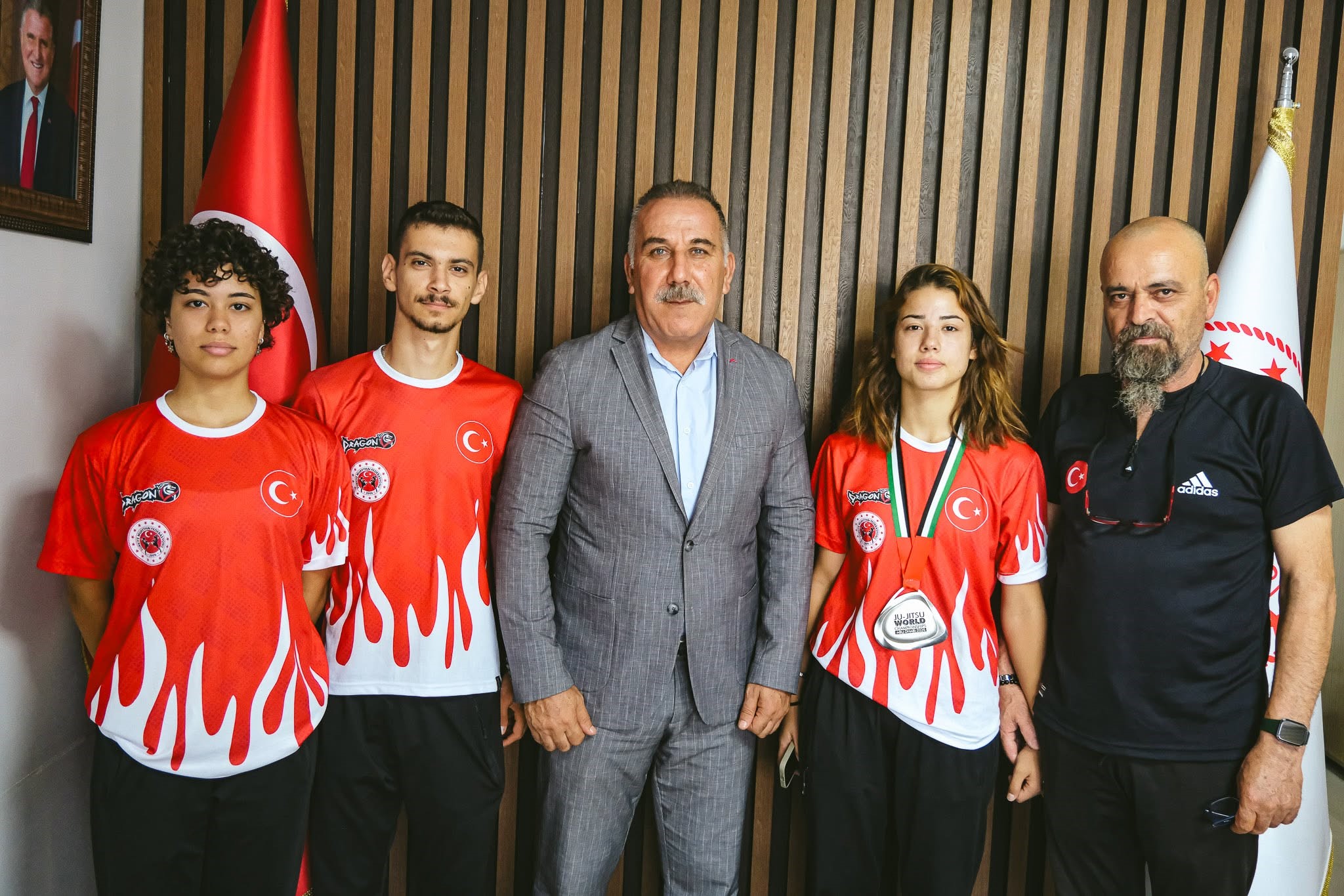 AYDINLI GENÇ SPORCU JUJİTSUDA DÜNYA 2'NCİSİ OLDU