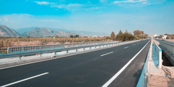 İncirliova’da ulaşımı kolaylaştıracak köprü hizmete açıldı..