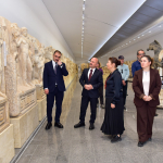 ZİYARETE AÇILAN MÜZENİN İLK MİSAFİRİ VALİ VAROL OLDU
