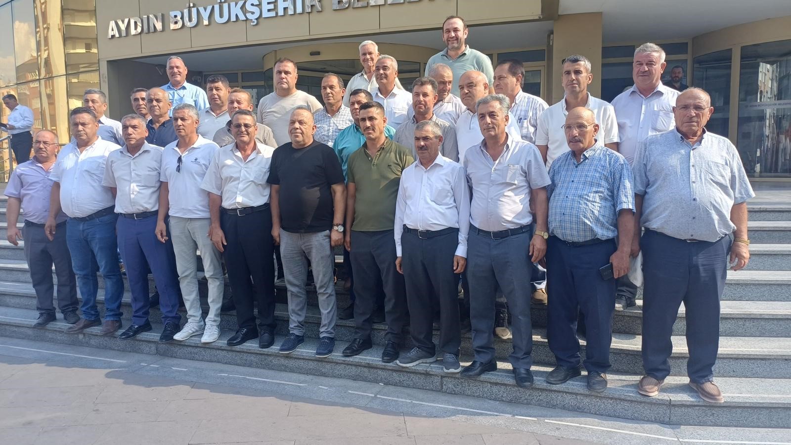 BAŞKAN ÖZEL: "45 MAHALLE YETMEZ, 55 MAHALLE İÇİN MÜCADELE EDECEĞİM"