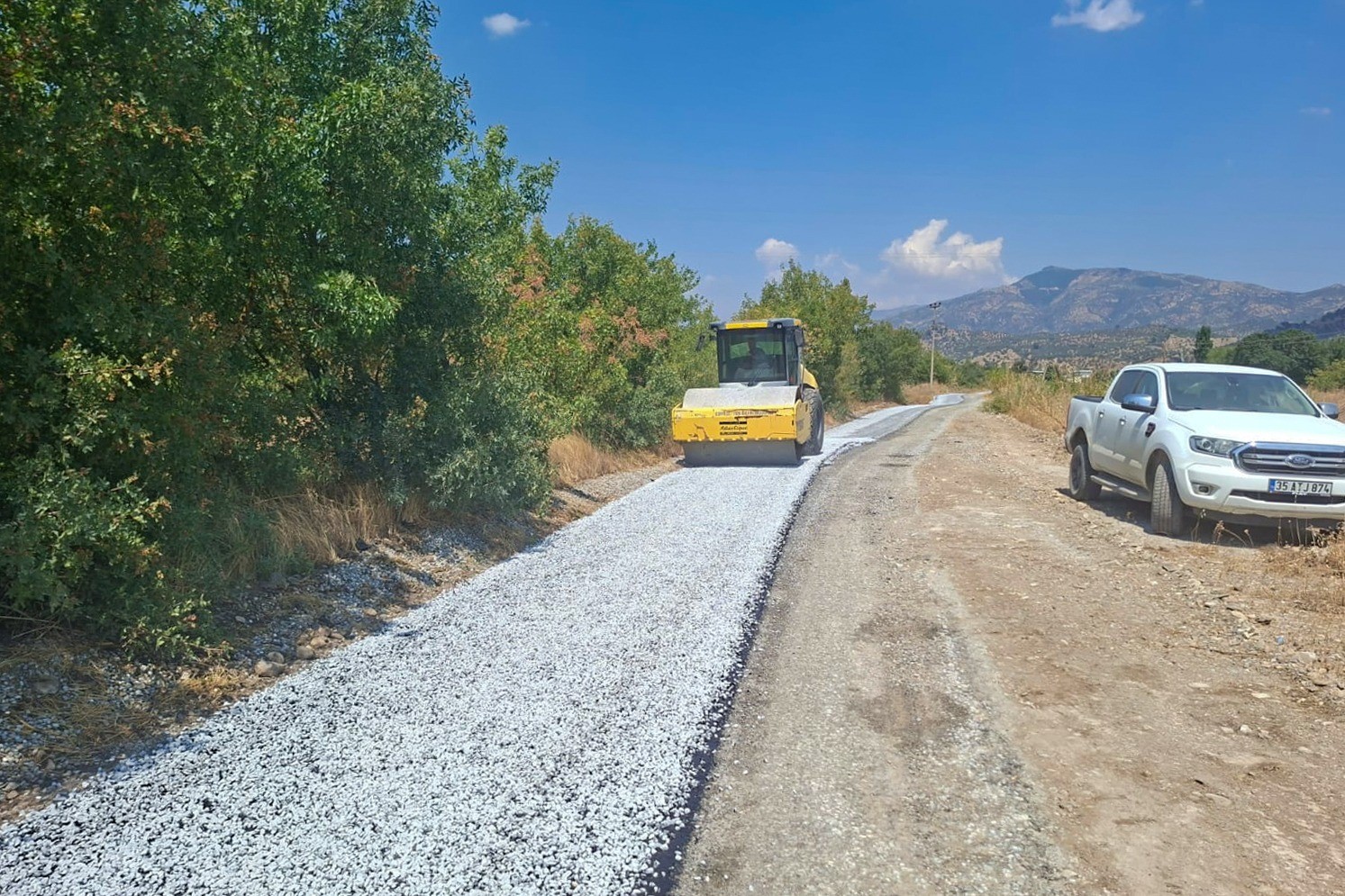 EFELER'DEN ÜRETİCİLERE YOL DESTEĞİ