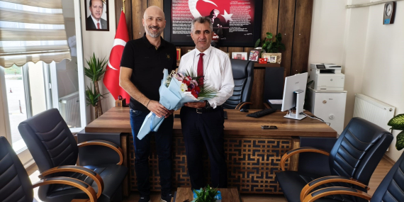 Başkan Arıkan, İlçe Milli Eğitim Müdürü Uğurlu ile görüştü..
