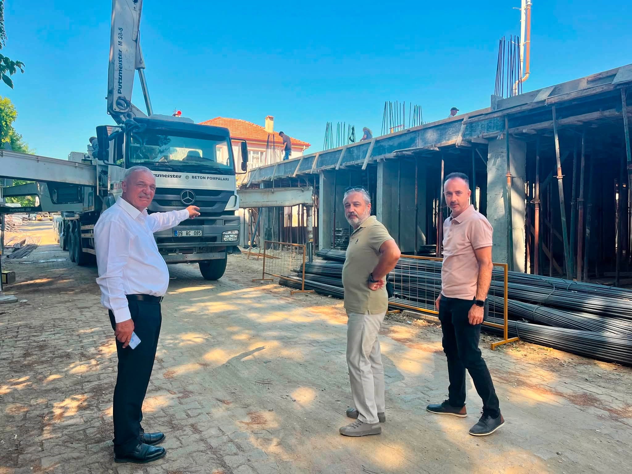 SULTANHİSAR'DA 12 DAİRE VE 2 İŞ YERİNİN YER ALDIĞI PROJEDE ÇALIŞMALAR SÜRÜYOR