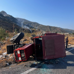KONTROLDEN ÇIKAN TRAKTÖR DEVRİLDİ: 1 YARALI