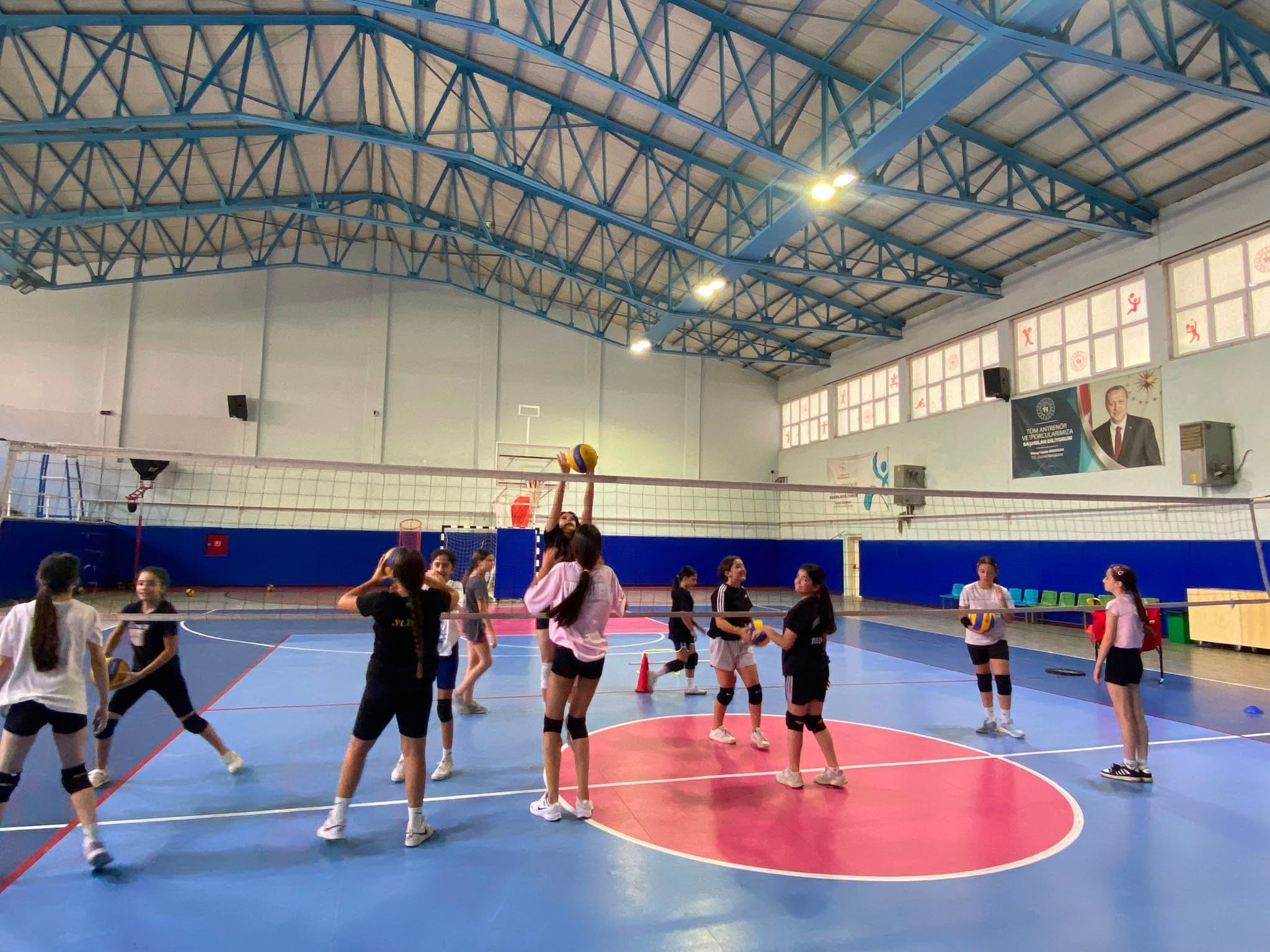 GERMENCİK'TE YAZ SPOR KURSLARI TÜM HEYECANIYLA DEVAM EDİYOR