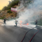 8 MİLYON TL'LİK ELEKTRİKLİ MERCEDES OTO, SEYİR HALİNDEYKEN YANMAYA BAŞLADI SÖNDÜRÜLMESİ MÜMKÜN OLMAYAN LÜKS OTOMOBİL, YAKLAŞIK 12 SAAT KONTROLLÜ OLARAK YANDI AYDIN BÜYÜKŞEHİR BELEDİYESİ'NİN YENİ NESİL SÖNDÜRME APARATLARI SAYESİNDE YANGININ ORMANA SIÇRAMASI ÖNLENDİ
