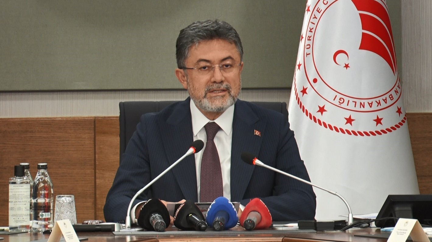 TARIM VE ORMAN BAKANI YUMAKLI, AYDIN'DA İNCİR HASADINA KATILACAK VALİ VAROL: "YİNE MEVZUMUZ İNCİR VE ÜRETİCİMİZ OLACAK"