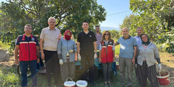 Kaymakam Haydaroğlu, Feslek’te incir üreticileriyle buluştu..