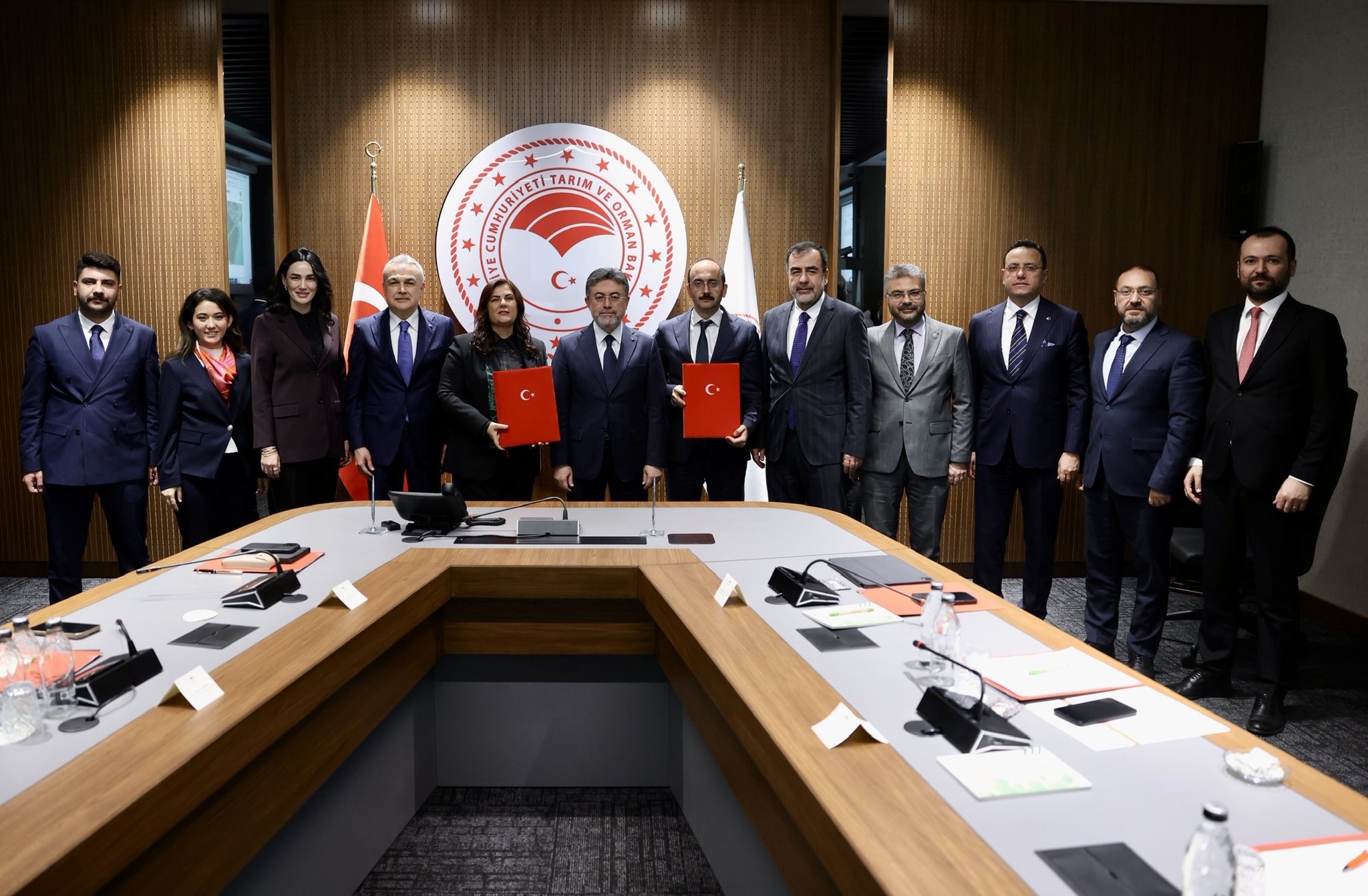 DENİZ SUYUNU İÇME SUYUNA DÖNÜŞTÜRECEK DEV PROJE YIL SONUNDA TAMAMLANIYOR BAKAN YUMAKLI: "SENE SONUNA KADAR PROJESİ BİTECEK"