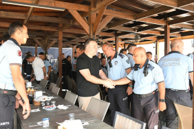KUŞADASI'NDA ZABITA TEŞKİLATININ 200'ÜNCÜ YILI KUTLANDI BAŞKAN VEKİLİ DEMİRTAŞ: "MESAİ ARKADAŞLARIMLA GURUR DUYUYORUM"