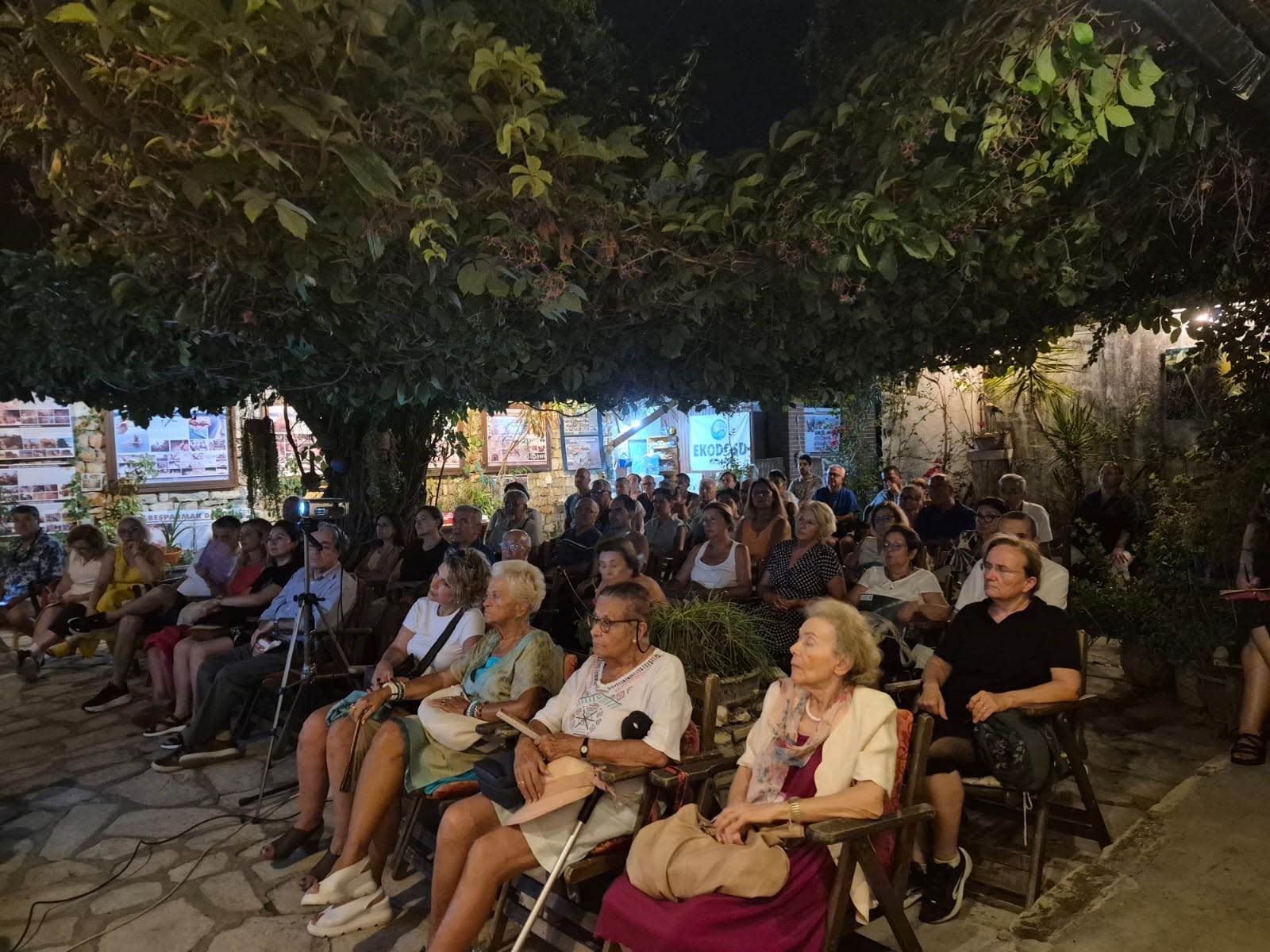 DOĞASEVERLER, ANADOLU'NUN POMPEİSİ PRİENE ANTİK KENTİ'NE DİKKAT ÇEKTİ