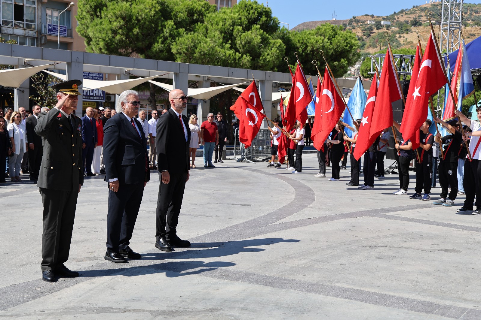 SÖKE'NİN KURTULUŞUNUN 104'ÜNCÜ YIL DÖNÜMÜ TÖRENLE KUTLANDI