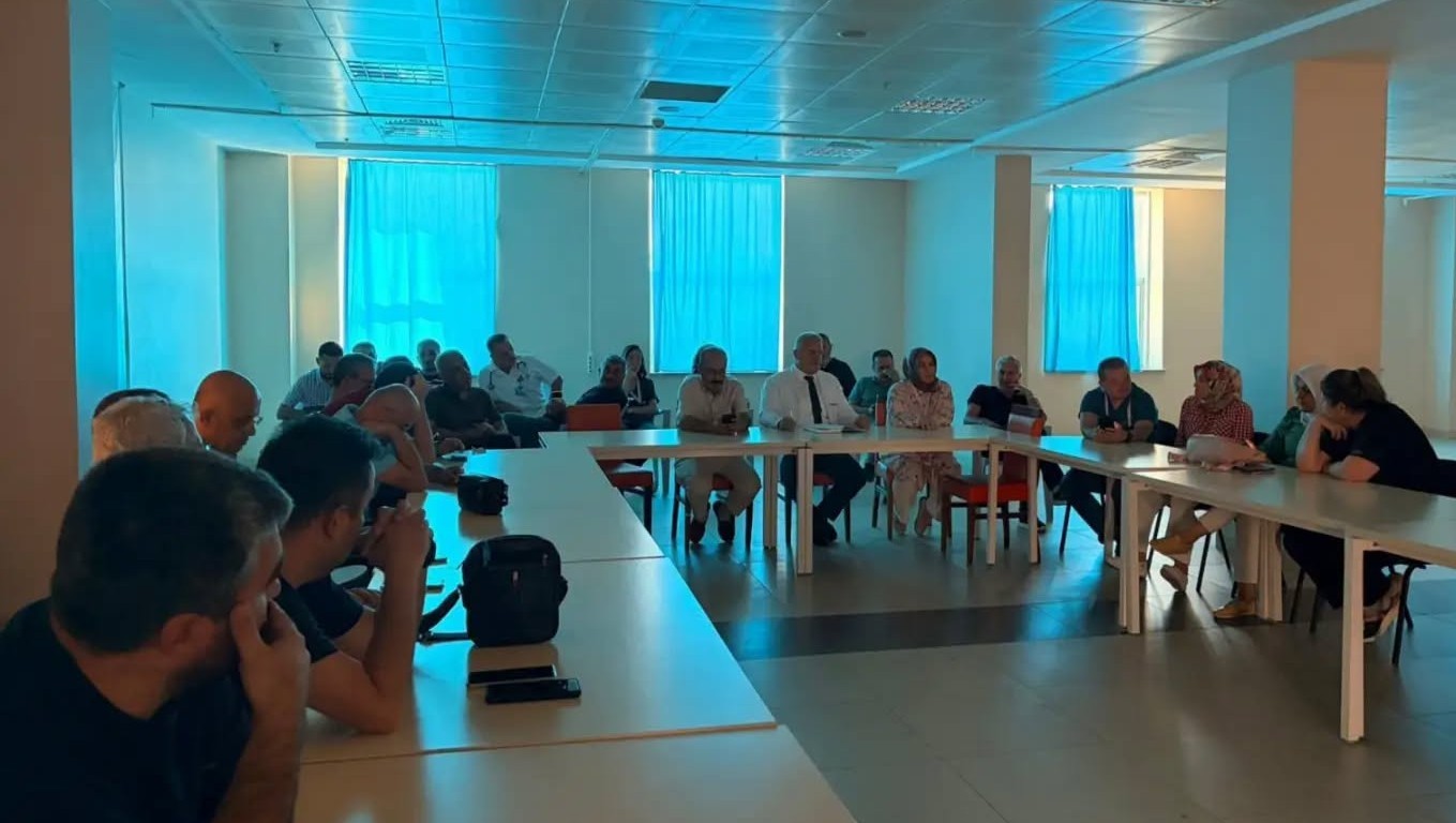 NAZİLLİ DEVLET HASTANESİ'NDE SAĞLIK HİZMETLERİ İÇİN KRİTİK TOPLANTI