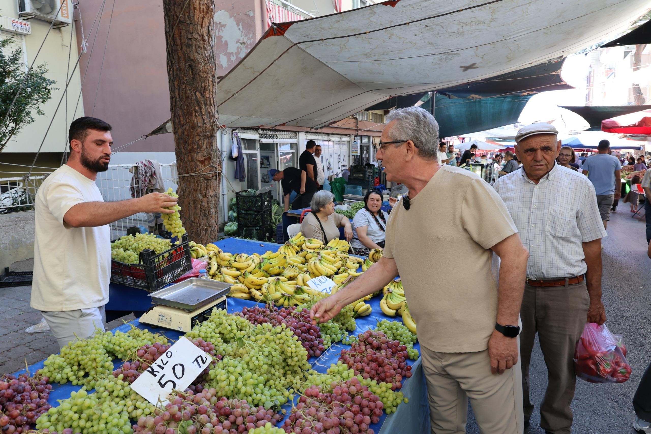 BAŞKAN TETİK, PAZARCI ESNAFI VE VATANDAŞLARLA BULUŞTU