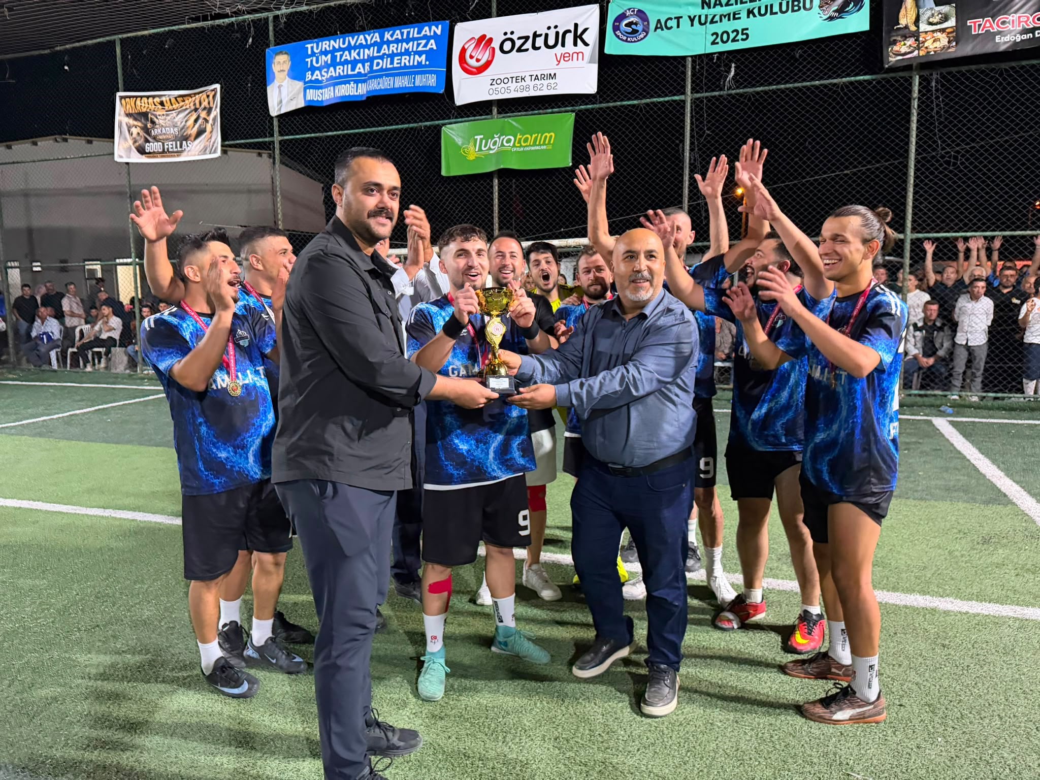 KARACÖREN FUTBOL TURNUVASI'NDA ŞAMPİYON DALAMA SPOR OLDU