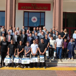 İLİN AHİSİ'NE ÖDÜLÜNÜ AYDIN VALİSİ VAROL VERDİ