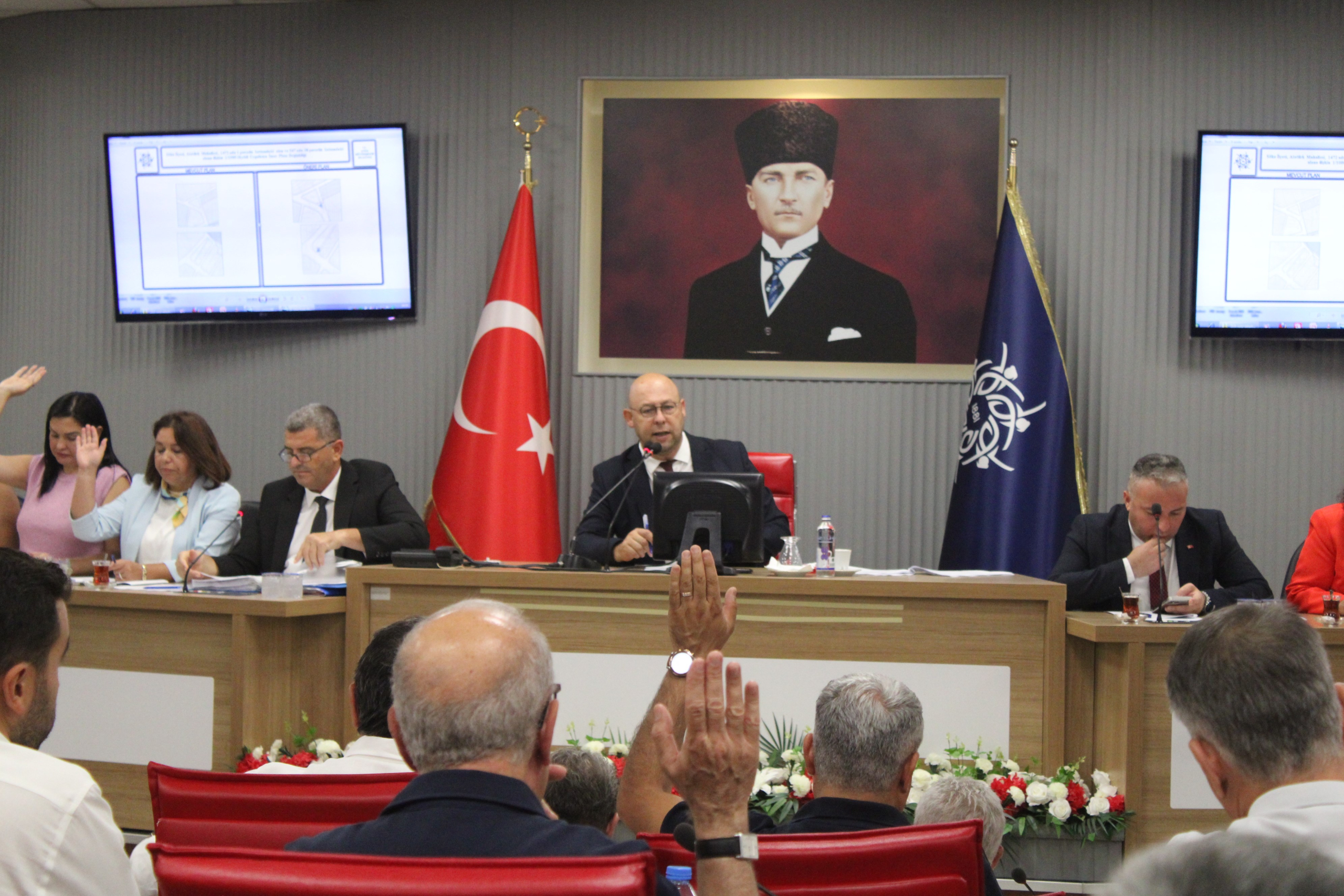 AYDIN'DA TAKSİ VE OKUL SERVİS ÜCRETLERİ YENİDEN BELİRLENDİ