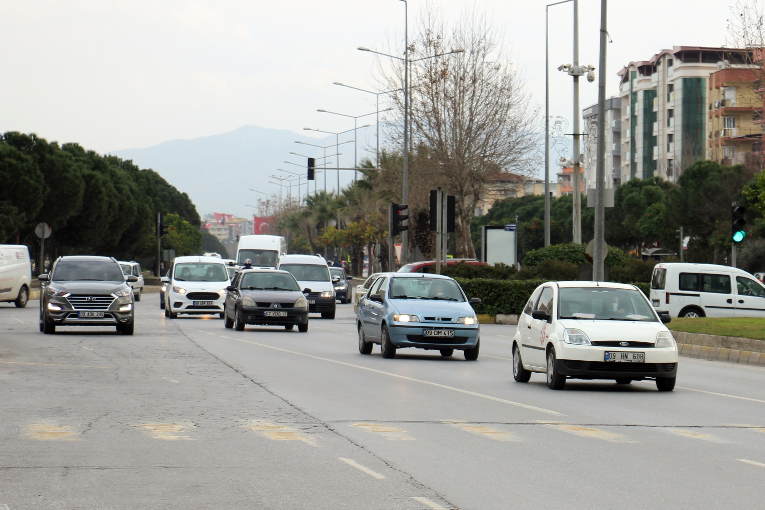 AYDIN'DA ARAÇ SAYISI 694 BİN OLDU