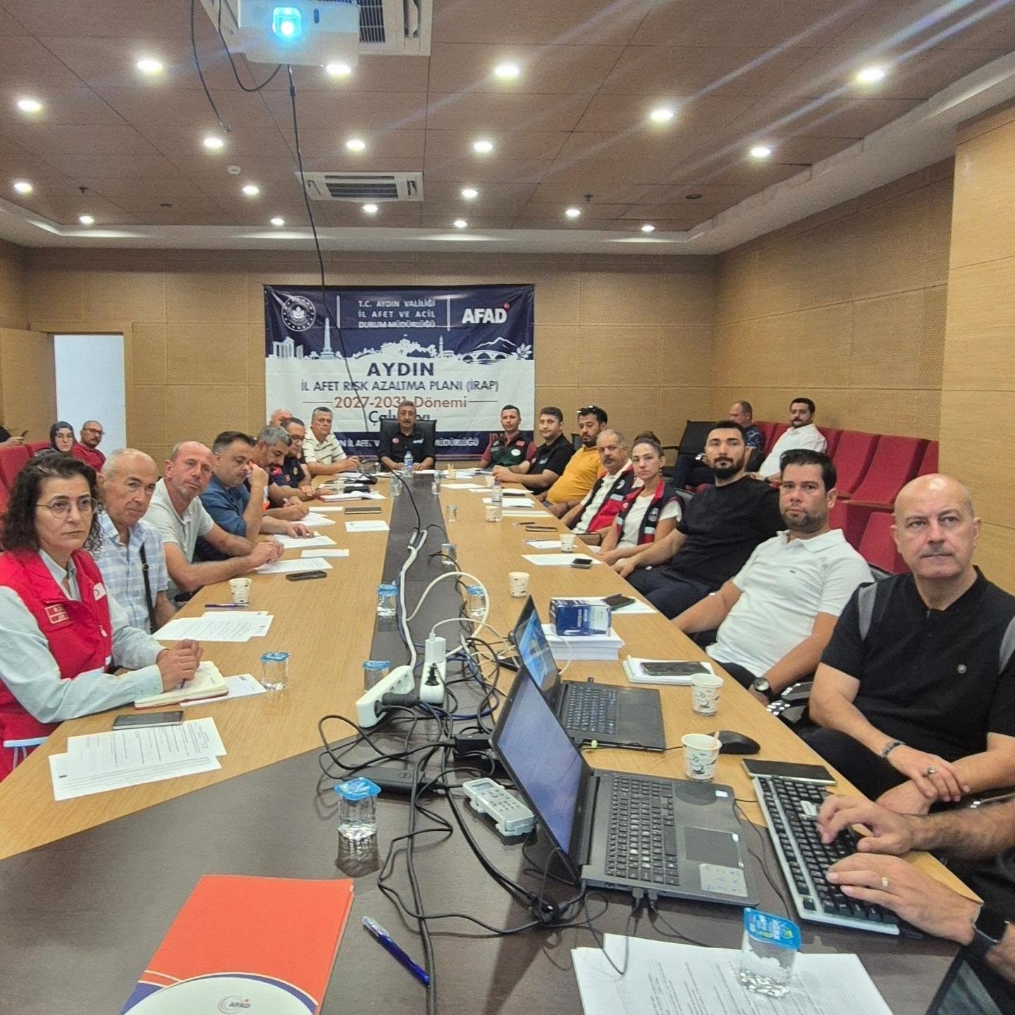 AYDIN'DA SEL VE TAŞKINLARA KARŞI ALINACAK ÖNLEMLER KONUŞULDU