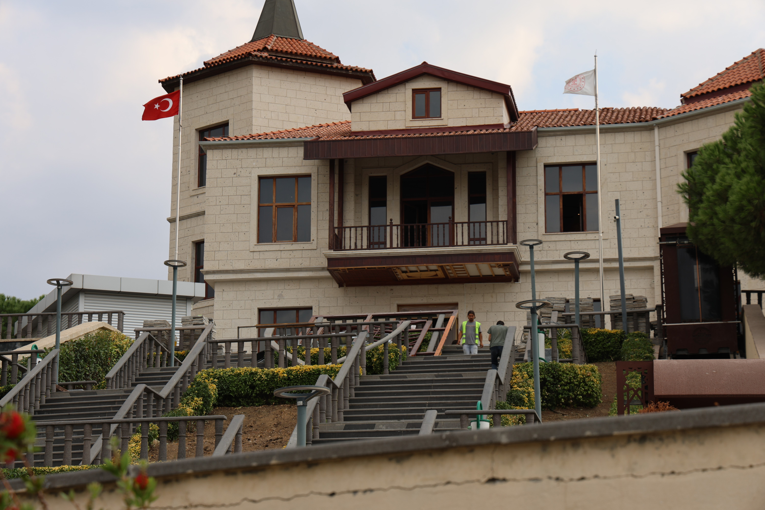 ADNAN MENDERES MÜZESİ'NDE TADİLAT