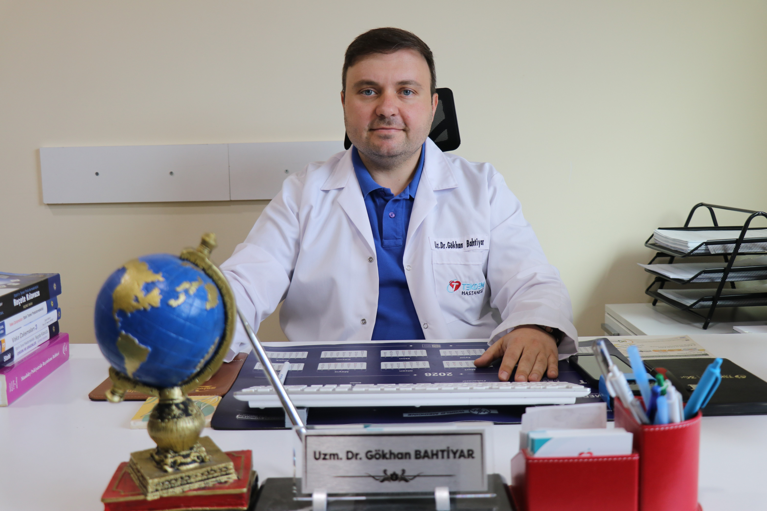 OKULA YENİ BAŞLAYAN ÇOCUKLARDA AYRILMA ANKSİYETESİNE DİKKAT UZ. DR. GÖKHAN BAHTİYAR: "OKUL REDDİNİN ÖNÜNE GEÇMEK İÇİN GELİŞİM SÜRECİ İYİ TAKİP EDİLMELİ"