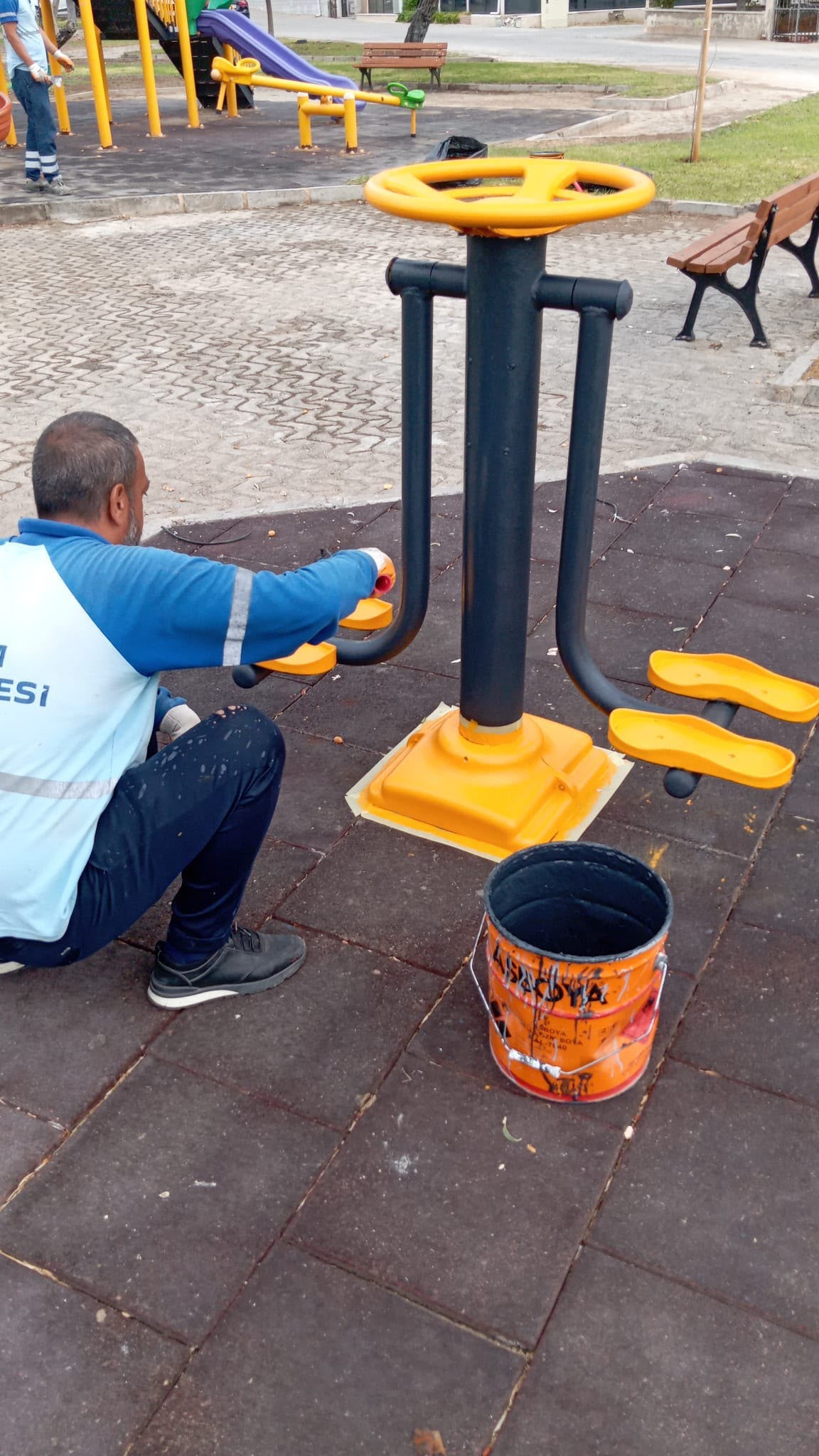 DİDİM BELEDİYESİ'NDEN PARKLARDA GENEL BAKIM ÇALIŞMASI