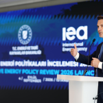 bakan-bayraktar-iea-icra-direktoru-birol-ve-s-20207184_amp