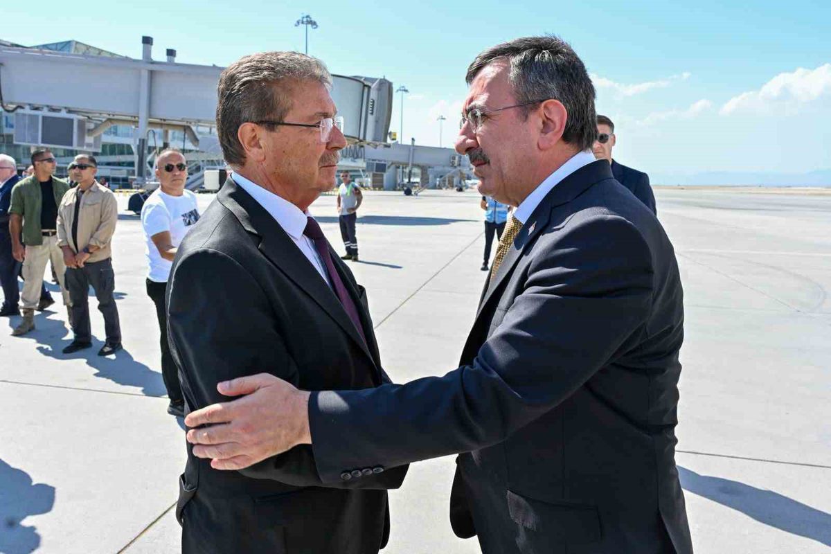 cumhurbaskani-yardimcisi-yilmaz-kktc-de-20203815_amp