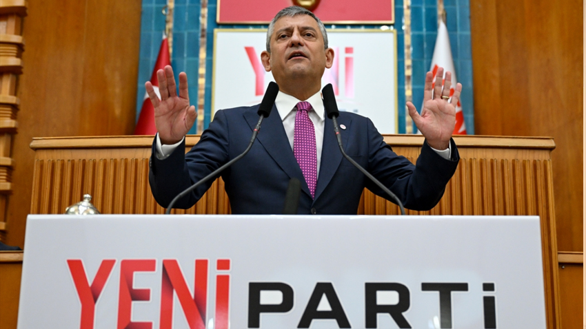 ozgur-ozelden-yeni-partiye-katilim-cagrisi-darbecilerden-butlancilardan-cuntacilardan-kurtulun-vgn0