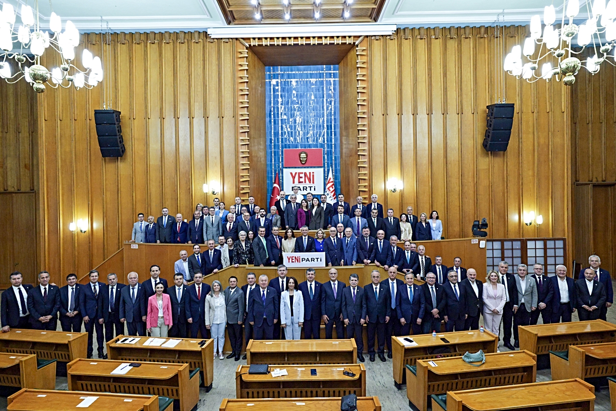 yeni-parti-olagan-kongresini-kasim-ayinda-yap-20228037_amp